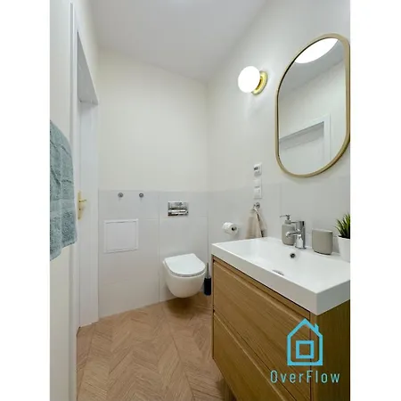 Apartment Seredino Navy Apartment- Modern Comfort In A Quiet Location, 5 Minutes To Old Town & Seaside Gdansk