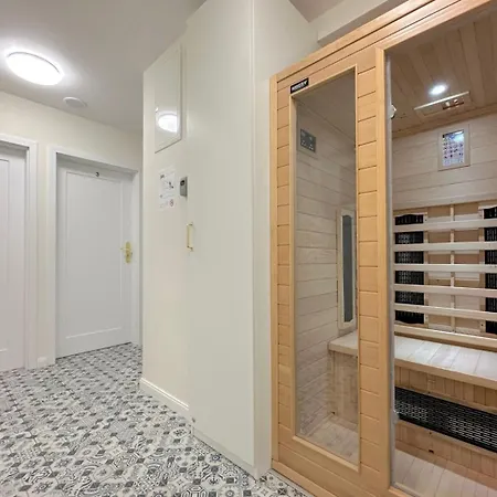Apartment Seredino Navy Apartment- Modern Comfort In A Quiet Location, 5 Minutes To Old Town & Seaside *